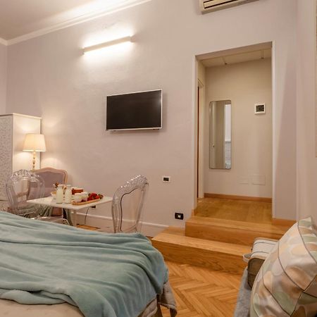 Accanto Al Centro B&B Prato  Exteriör bild