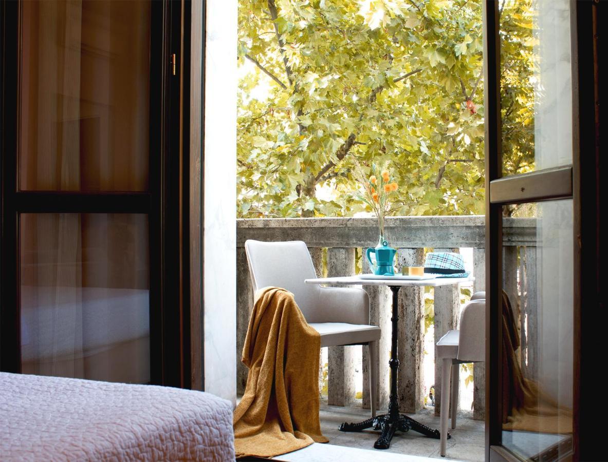 Accanto Al Centro B&B Prato  Exteriör bild