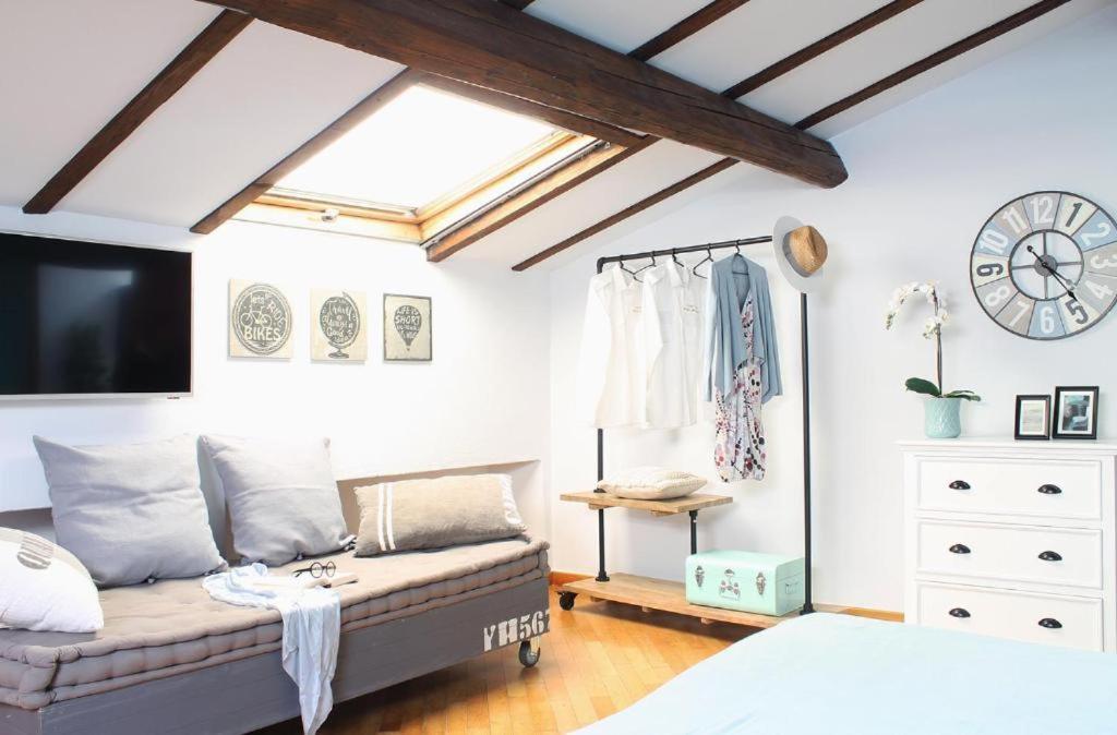 Accanto Al Centro B&B Prato  Exteriör bild