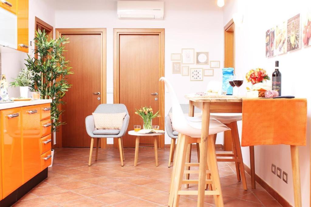 Accanto Al Centro B&B Prato  Exteriör bild