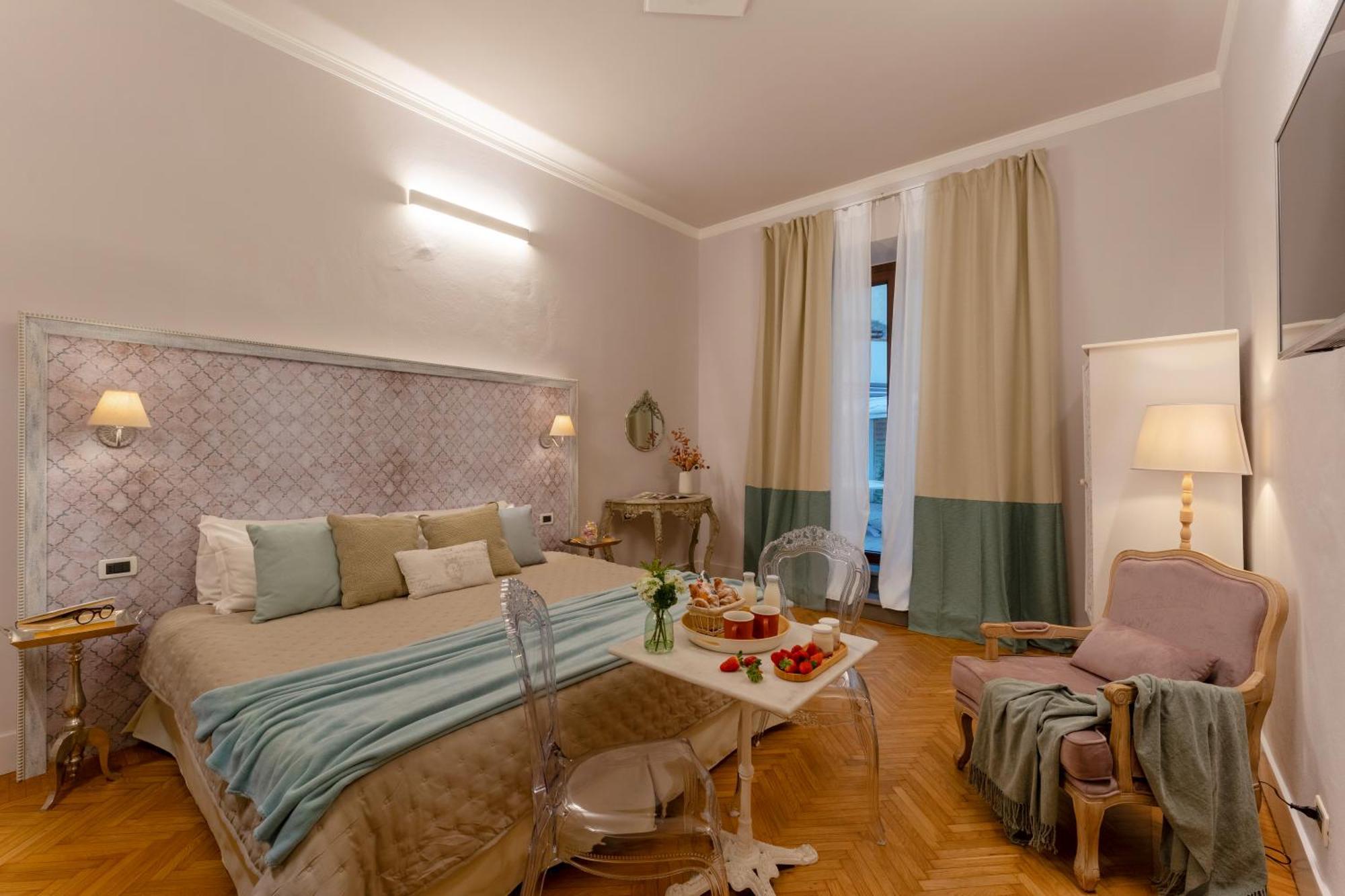 Accanto Al Centro B&B Prato  Exteriör bild